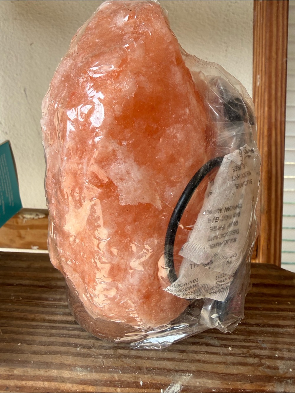Pink Himalayan salt lamp